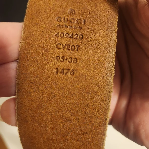 Gucci leather belt with feline buckle size 38" in EUC - Picture 4 of 9